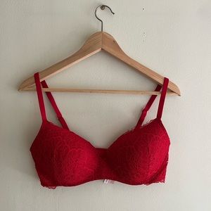 Victoria’s Secret dream angels, wireless bra, red size 36D